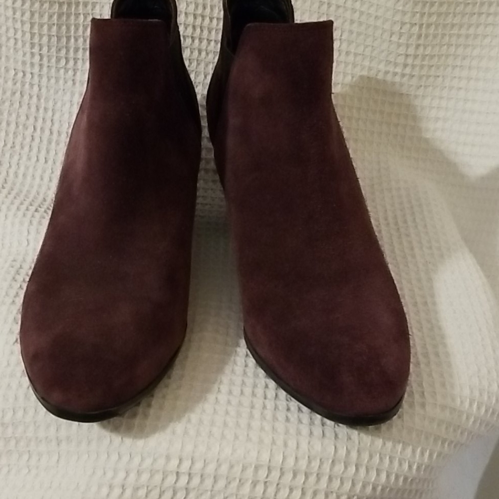 Shoes - Picture 3 of 6